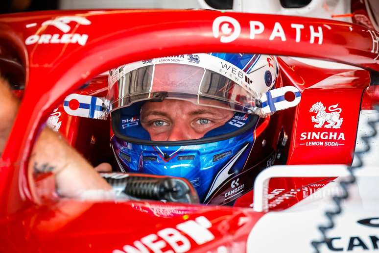 Bottas fica na Alfa Romeo para 2023. O outro piloto ainda est&aacute; n&atilde;o foi escolhido